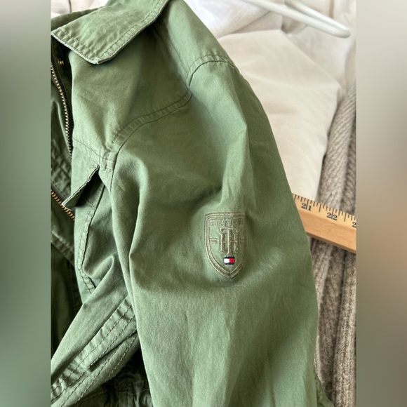 Tommy Hilfiger utility jacket - Picture 15 of 15